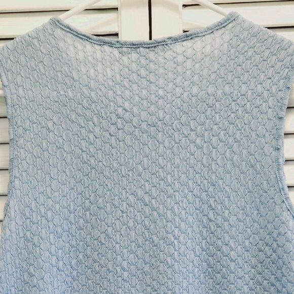NWT WILDE SOFT BLUE POLY/SPANDEX SPRING/SUMMER TIE FRONT DETAIL TANK TOP MEDIUM - Picture 6 of 8
